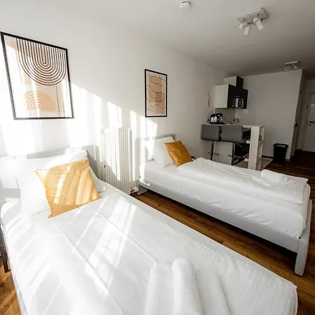 Come4stay - Holzheim 411 I Modern I Wlan I Kueche I Parkplatz I Smarttv Mit Netflix
