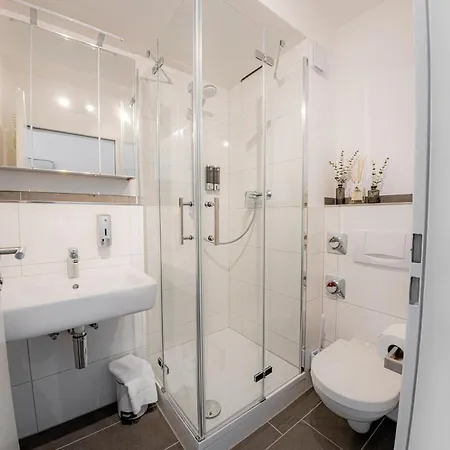 Come4stay - Holzheim 411 I Modern I Wlan I Kueche I Parkplatz I Smarttv Mit Netflix Lejlighed Passau