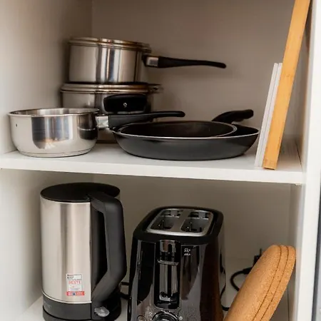 Come4stay - Holzheim 411 I Modern I Wlan I Kueche I Parkplatz I Smarttv Mit Netflix *